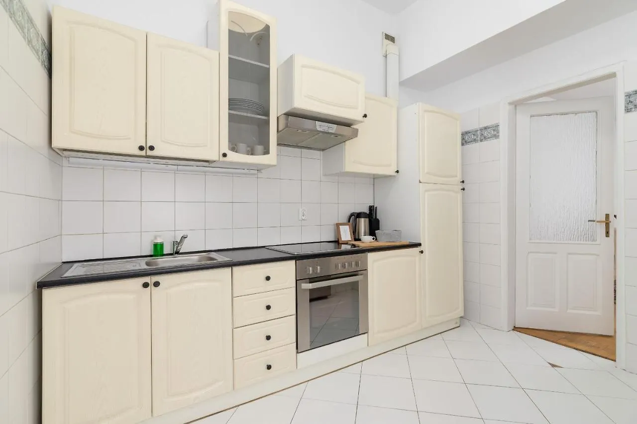 Heart Of The City Apartments Market Square Cracow By Noclegi Renters Krakow