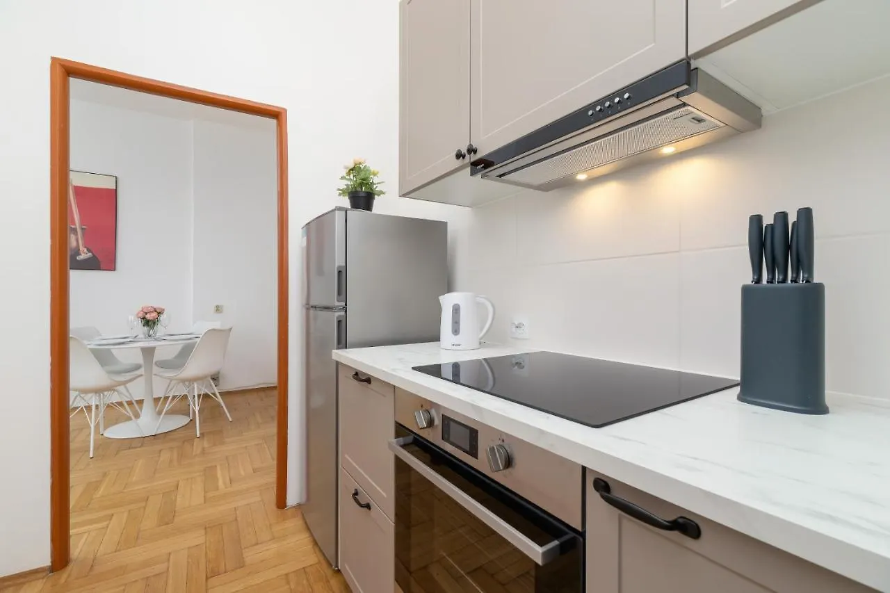 Heart Of The City Apartments Market Square Cracow By Noclegi Renters Krakow