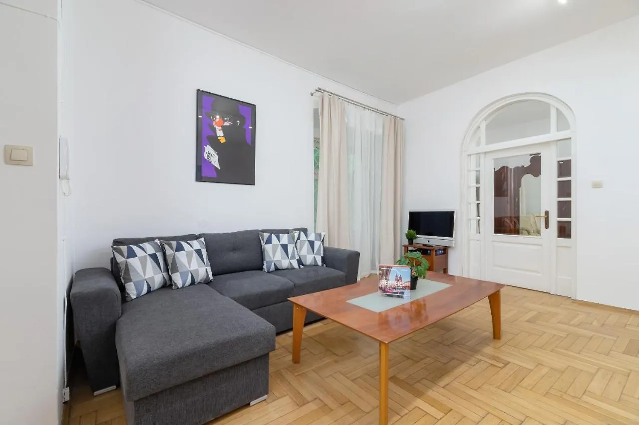 Heart Of The City Apartments Market Square Cracow By Noclegi Renters Krakow