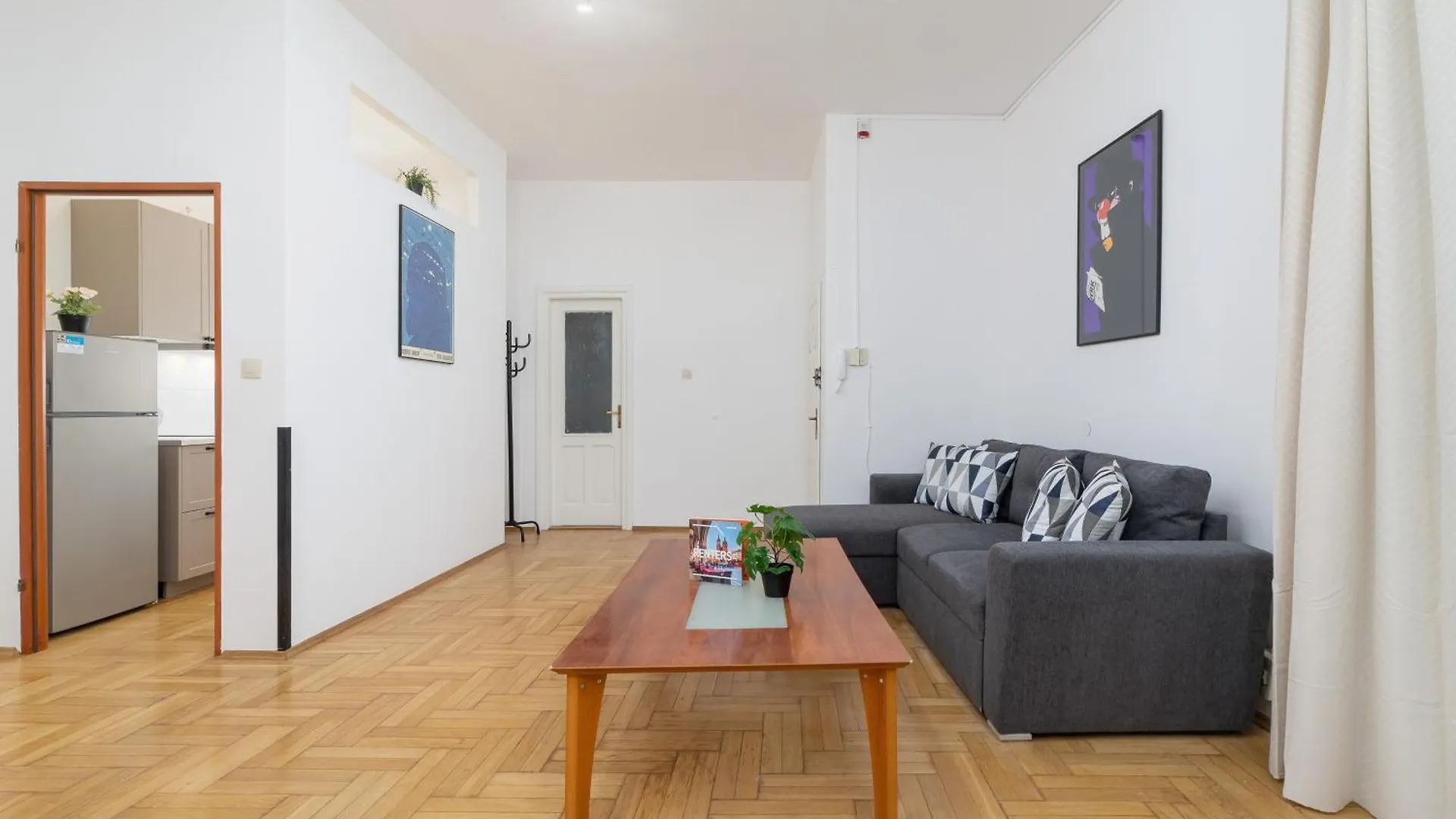 Heart Of The City Apartments Market Square Cracow By Noclegi Renters Krakow Poland