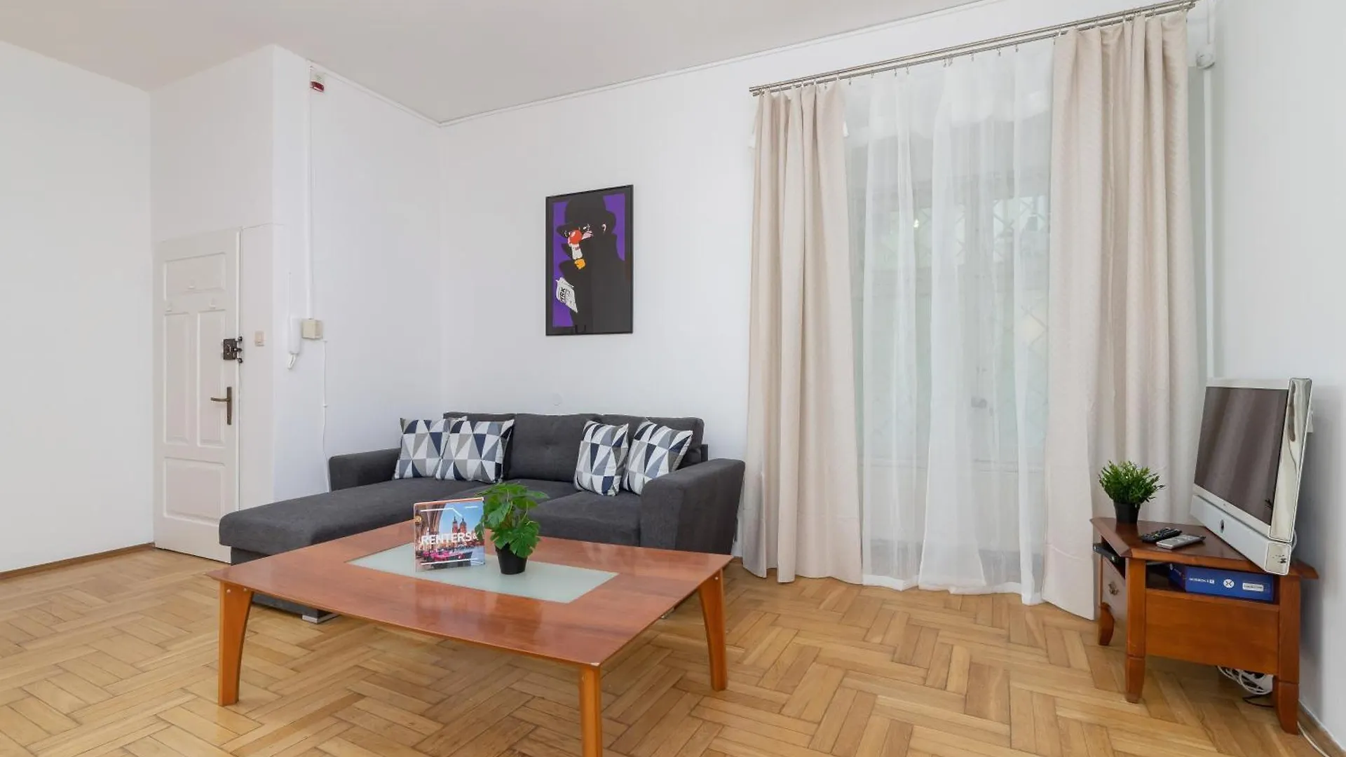 Heart Of The City Apartments Market Square Cracow By Noclegi Renters Krakow