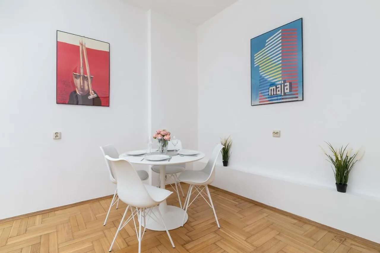 Heart Of The City Apartments Market Square Cracow By Noclegi Renters Krakow